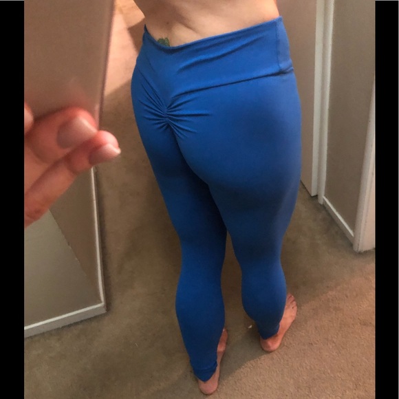 Pants - 🍁3/$25🍁 Blue butt scrunch leggings